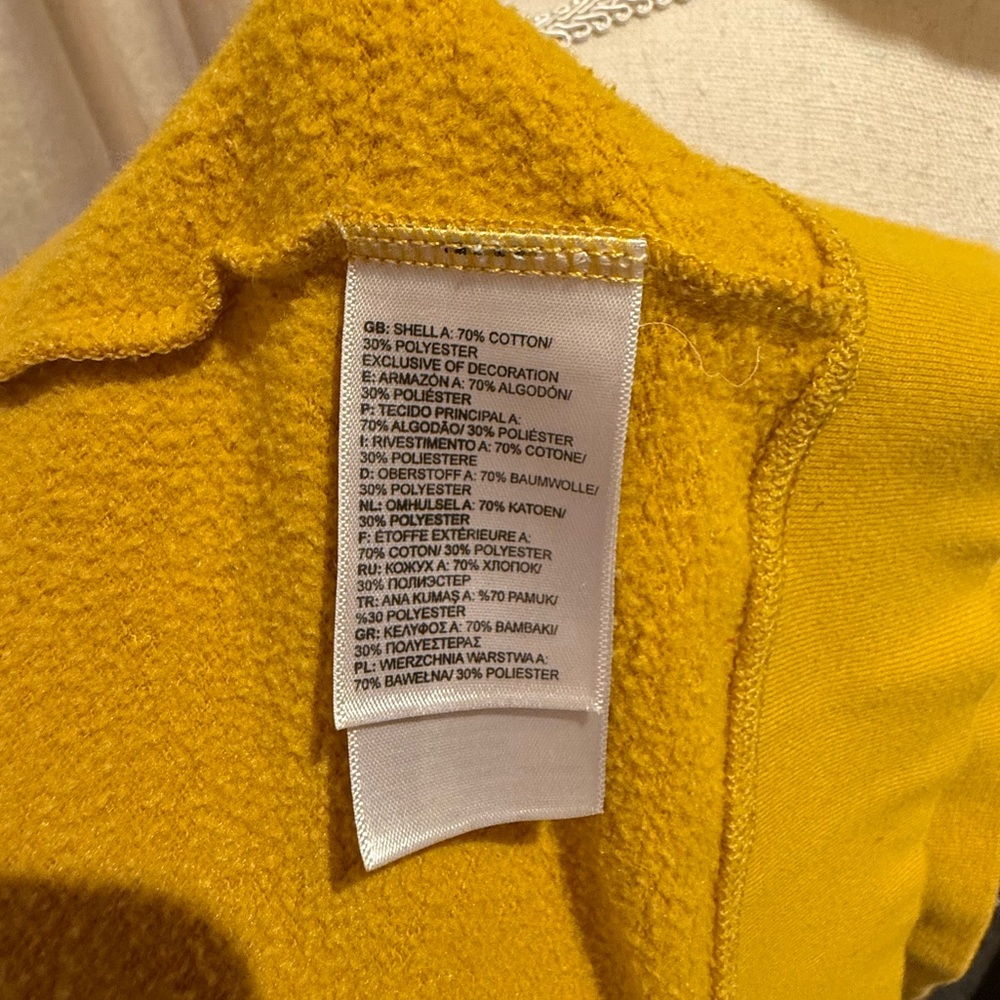 Northface zip up hoodie - Picture 9 of 10